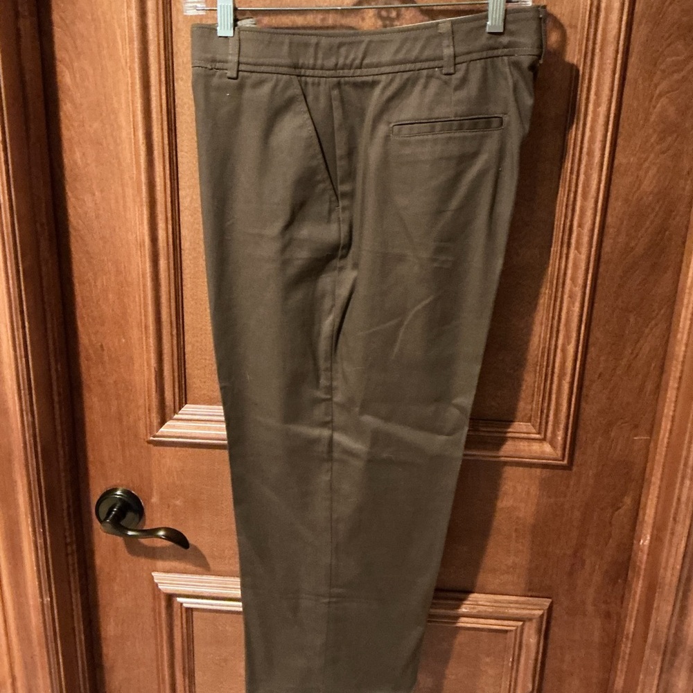 NWOT - Counterparts Women’s Size 14 Dark Brown Chinos